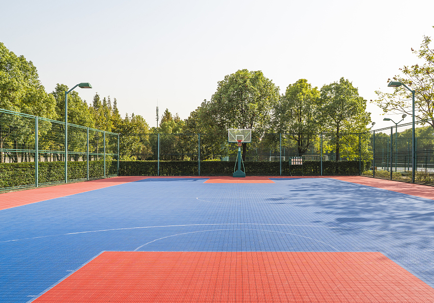 懸浮拼裝地(dì)闆的(de)優勢